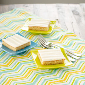 White Texas Sheet Cake | realmomkitchen.com