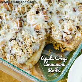 Apple Crisp Cinnamon Rolls | realmomkitchen.com
