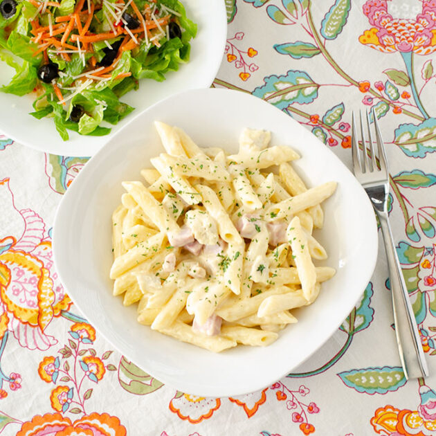 Chicken Cordon Bleu Pasta | realmomkitchen.com