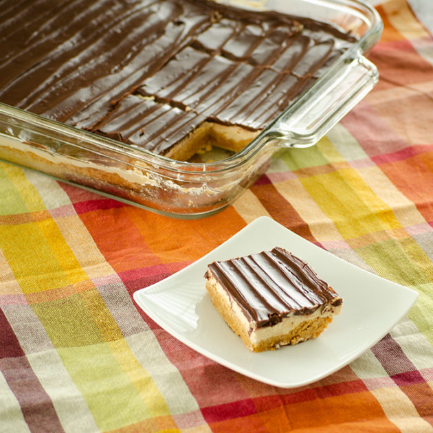 Layered Peanut Butter Bars | realmomkitchen.com