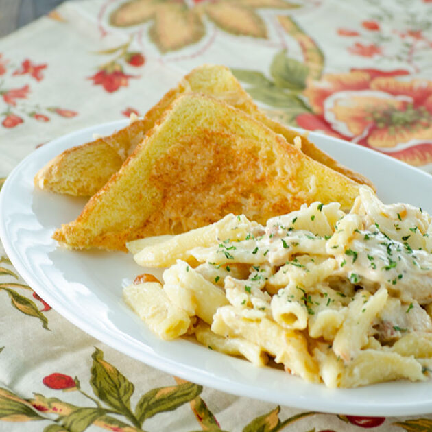 Sizzler's Cheese Toast | realmomkitchen.com