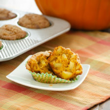 Pumpkin Apple Streusel Muffins | realmomkitchen.com