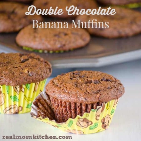 Double Chocolate Banana Muffins | realmomkitchen.com