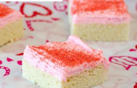 Sugar Cookie Bars | realmomkitchen.com