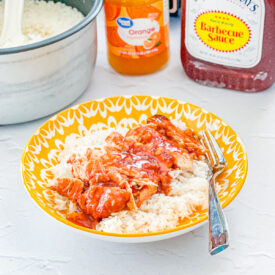 6 ingredient orange chicken made in the slow cooker