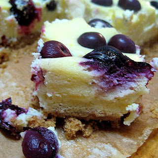 Lemon Blueberry Cheesecake Bars | realmomkitchen.com