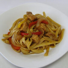 Lo Mein | realmomkitchen.com