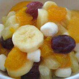 Peachy Fruit Salad | realmomkitchen.com