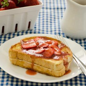 Strawberry Stuffed French Toast | realmomkitchen.com