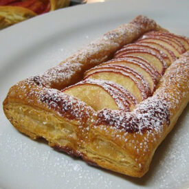 Easy Apple Tart | realmomkitchen.com