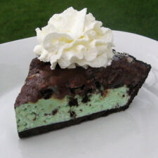 Make You Cry Mint Chocolate Ice Cream Pie | realmomkitchen.com