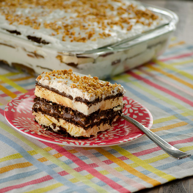 Ice Cream Sandwich Dessert | realmomkitchen.com