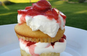 Cupcake Shortcakes | realmomkitchen.com