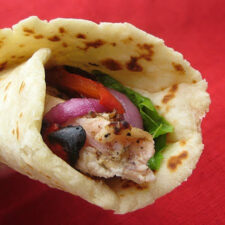 Chicken Caesar Pita Wraps | realmomkitchen.com