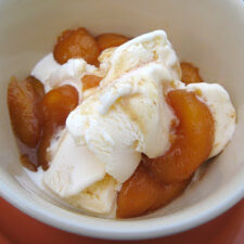 Caramel Peaches | realmomkitchen.com