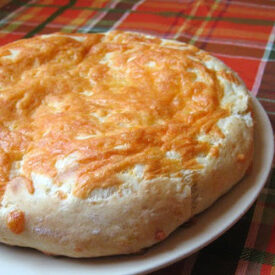 Cheesy Potato Bread | realmomkitchen.com