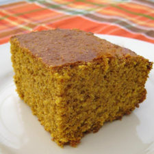 Pumpkin Cornbread | realmomkitchen.com