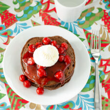Chocolate Pancakes | realmomkitchen.com