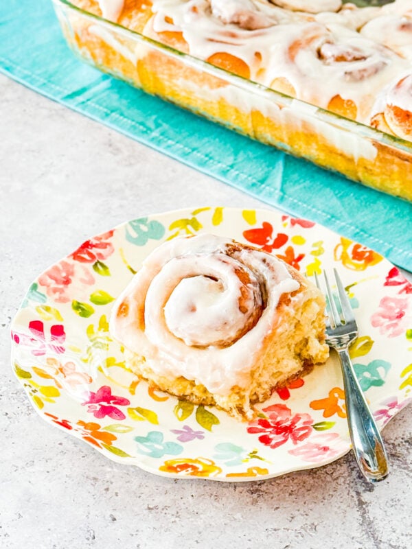Moll's Easy Homemade Cinnamon Rolls