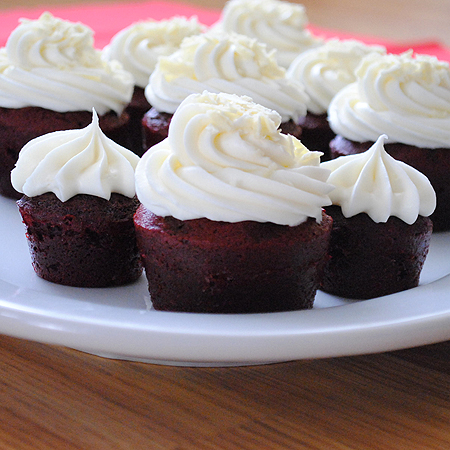 red velvet cupcake 6 450