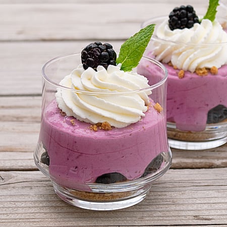 Blackberry Cheesecake Pots | realmomkitchen.com