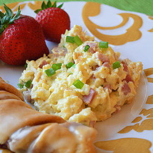 Mother's Day Brunch with Hormel | realmomkitchen.com
