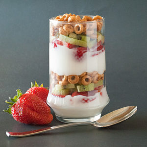 Crunchy Topped Strawberry Kiwi Parfaits | realmomkitchen.com