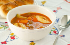 Italian Tortellini Soup | realmomkitchen.com