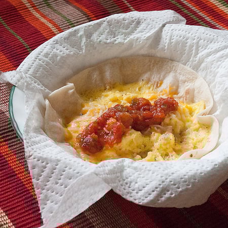 Quick Breakfast Burritos | realmomkitchen.com