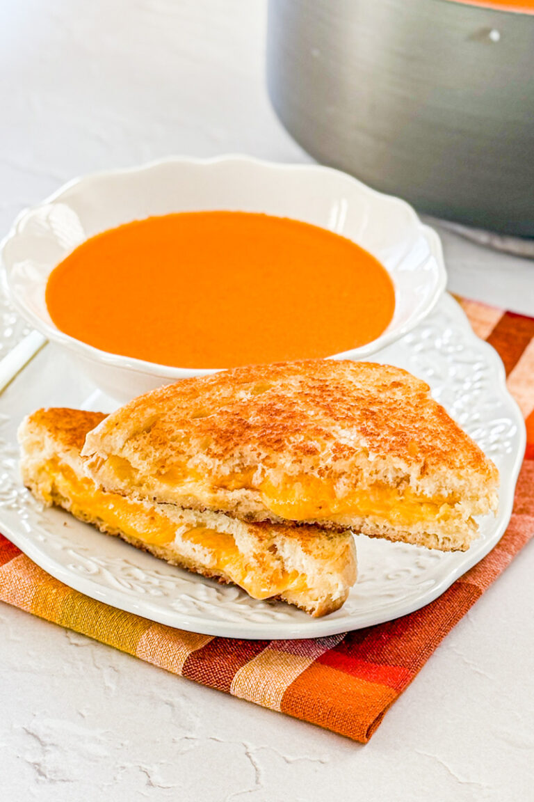 grilled cheese made with 3 kinds of cheeses