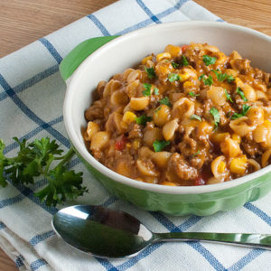 Beefed Up Mac and Cheese | realmomkitchen.com