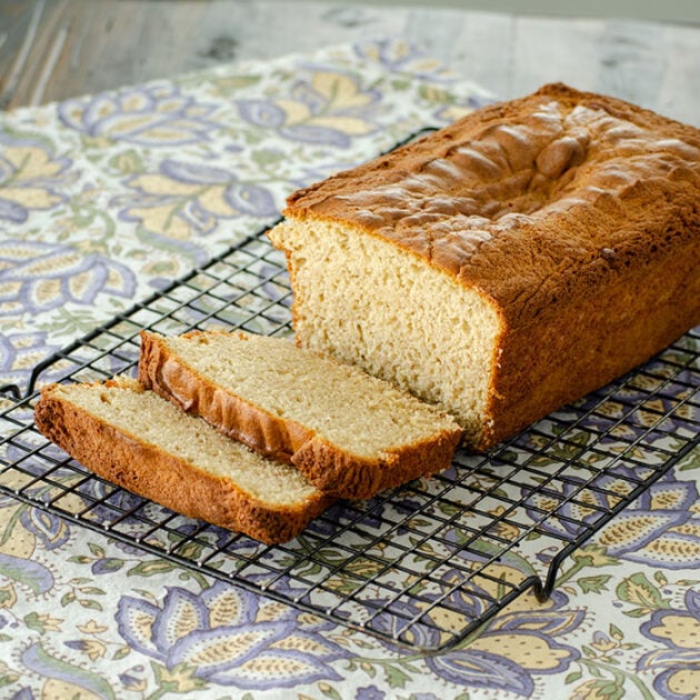 Cake Mix Banana Bread | realmomkitchen.com