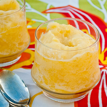 Frozen Pineapple Banana Cups recipe | realmomkithen.com