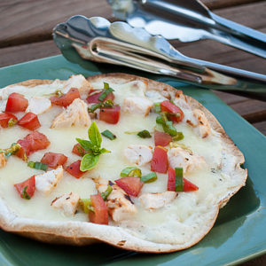 Grilled Bruschetta Thin Crust Pizza | realmomkitchen.com