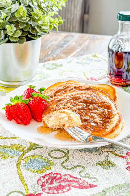 streusel pancakes