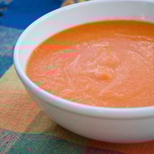 Roasted Red Pepper and Tomato Soup | realmomkitchen.com