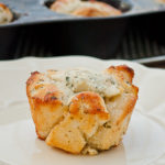 Mini Garlic Monkey Breads | realmomkitchen.com