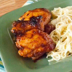 Spicy Honey Chicken Thighs | realmomkitchen.com