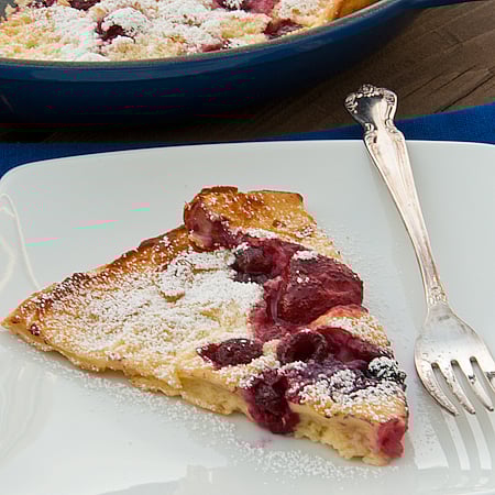 Berry Dutch Baby Pancake