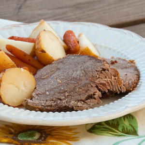 Slow Cooker Summer Roast with Sweet Carrots | realmomkitchen.com