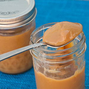 Homemade Dulce de Leche | realmomkitchen.com
