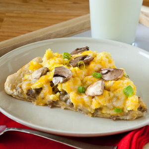 Sausage and Egg Breakfast Pizza | realmomkitchen.com