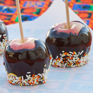 Easy Chocolate Caramel Covered Apples | realmomkitchen.com