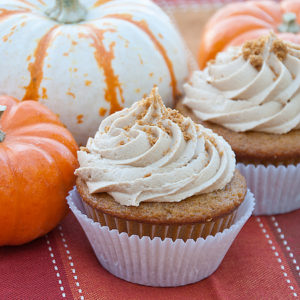 Pumpkin Cupcakes with Biscoff Buttercream | realmomkitchen.com