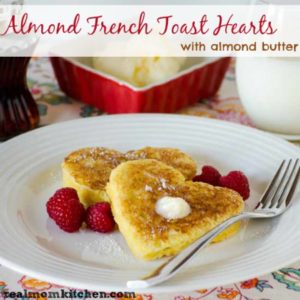 Almond French Toast Hearts | realmomkitchen.com