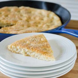 One Hour Skillet Foccacia | realmomkitchen.com
