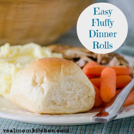 Easy Fluffy Dinner Rolls | realmomkitchen.com