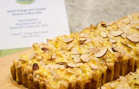 Sweet Orange and Toasted Almond Cofee Cake | realmomkitchen.com