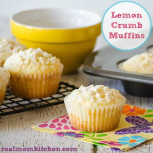 Lemon Crumb Muffins | realmomkitchen.com