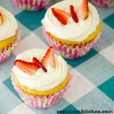 Smaller Batch of Cupcakes with Strawberry Butterflies | realmomkitchen.com